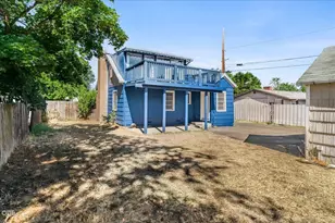 214 N Columbus Ave, Medford, OR 97501 - Photo 23