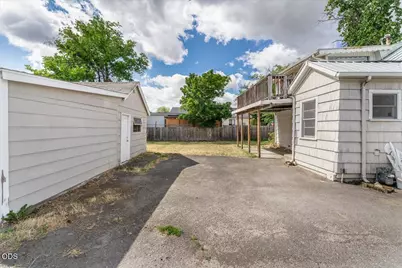 214 N Columbus Avenue, Medford, OR 97501 - Photo 23