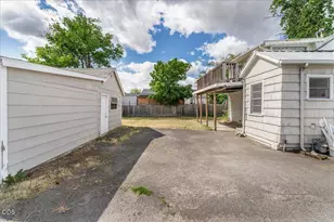 214 N Columbus Ave, Medford, OR 97501 - Photo 23