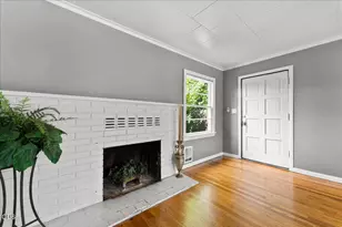 214 N Columbus Ave, Medford, OR 97501 - Photo 3