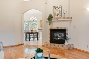 1009 SW Crosscut Ct, Bend, OR 97702 - Photo 5