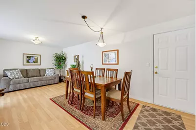 1330 Franklin Court, Medford, OR 97501 - Photo 11