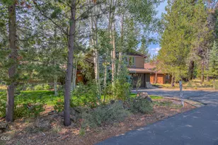 58017 Tokatee Ln, Sunriver, OR 97707 - Photo 3