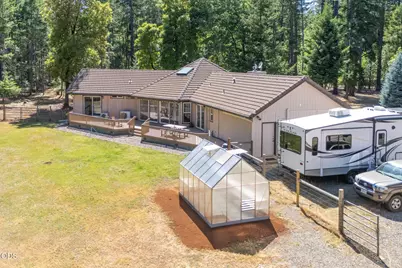 1133 Idlewild Drive, Cave Junction, OR 97523 - Photo 3