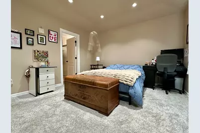 2142 NW Elm Avenue, Redmond, OR 97756 - Photo 11