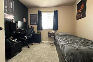 2142 NW Elm Ave, Redmond, OR 97756 - Photo 9