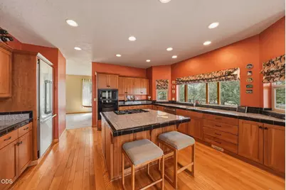 70275 Club Road, Sisters, OR 97759 - Photo 11