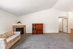 2035 NW Kilnwood Ln, Redmond, OR 97756 - Photo 5