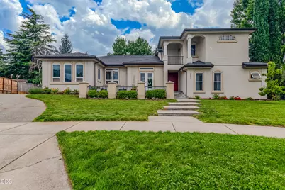 2401 Fox Run, Medford, OR 97504 - Photo 1