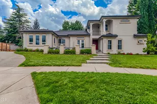 2401 Fox Run, Medford, OR 97504 - Photo 1