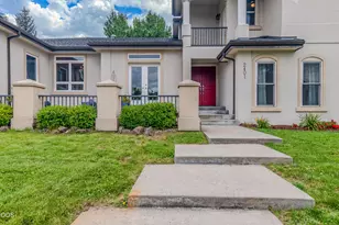 2401 Fox Run, Medford, OR 97504 - Photo 3