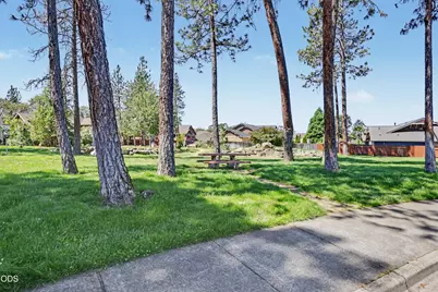 225 Echo Way, Eagle Point, OR 97524 - Photo 59
