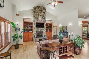 225 Echo Way, Eagle Point, OR 97524 - Photo 7