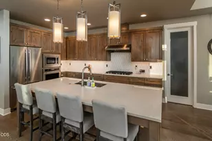 3087 NW Hidden Rdg Dr, Bend, OR 97703 - Photo 7
