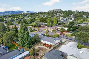 931 Mira Mar Ave, Medford, OR 97504 - Photo 29
