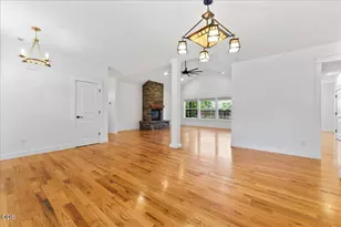 13 Portabello Way, Eagle Point, OR 97524 - Photo 9