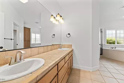 13 Portabello Way, Eagle Point, OR 97524 - Photo 37
