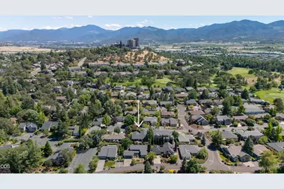 2471 Republic Way, Medford, OR 97504 - Photo 29