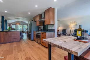 2471 Republic Way, Medford, OR 97504 - Photo 13
