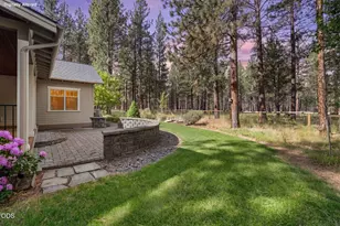 69987 W Meadow Pkwy, Sisters, OR 97759 - Photo 3