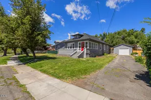 1132 Crescent Ave, Klamath Falls, OR 97601 - Photo 3