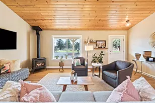 24855 Deer Ln, Bend, OR 97701 - Photo 15