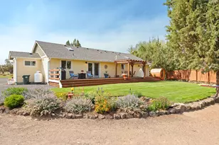 24855 Deer Ln, Bend, OR 97701 - Photo 43