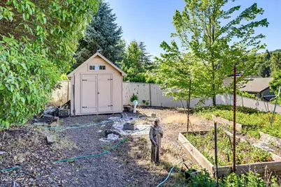 1314 Highcrest Drive, Medford, OR 97504 - Photo 45