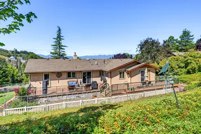 1314 Highcrest Drive, Medford, OR 97504 - Photo 45