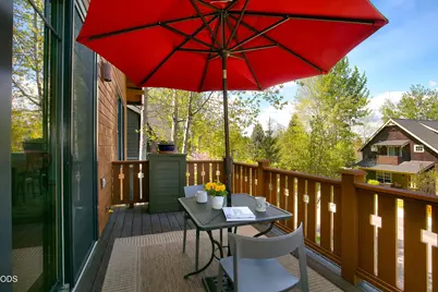19377 Brookside Way, Bend, OR 97702 - Photo 7