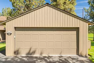 6969 Robin Ct, Redmond, OR 97756 - Photo 11