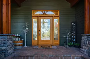 20960 Royal Oak Cir, Bend, OR 97701 - Photo 11
