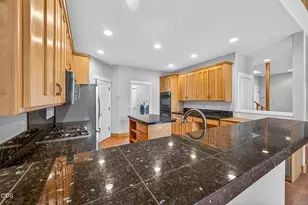 2723 NW Havre Ct, Bend, OR 97703 - Photo 9