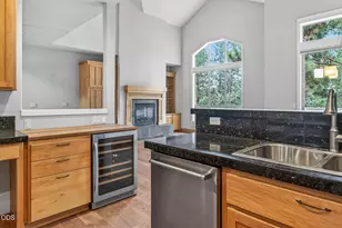 2723 NW Havre Ct, Bend, OR 97703 - Photo 11