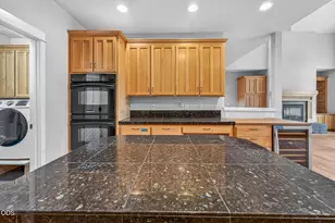 2723 NW Havre Ct, Bend, OR 97703 - Photo 19