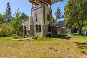 118 Airport Dr, Cave Junction, OR 97523 - Photo 35