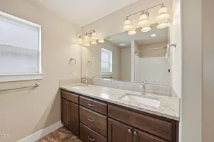 3024 Northeast Flagstone Avenue, Bend, OR 97701 - Photo 19