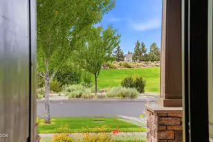 3024 Northeast Flagstone Avenue, Bend, OR 97701 - Photo 27
