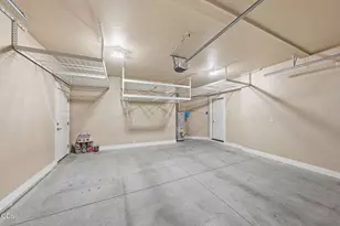 3024 Northeast Flagstone Avenue, Bend, OR 97701 - Photo 21
