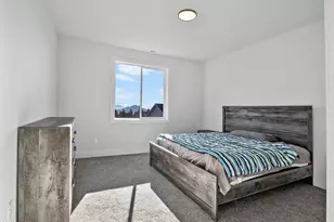 1176 W Ridge Dr, Klamath Falls, OR 97601 - Photo 15