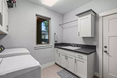 1057 N Forest Edge Drive, Sisters, OR 97759 - Photo 23