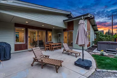 1057 N Forest Edge Drive, Sisters, OR 97759 - Photo 3