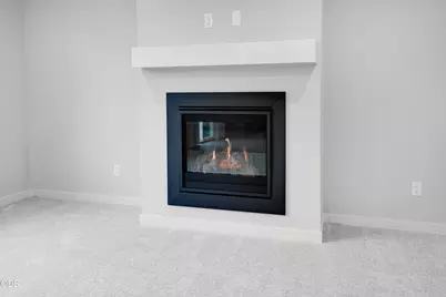 63126 NE Henningsen Pl, Bend, OR 97701 - Photo 13
