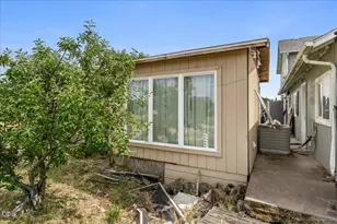 6950 Pico Dr, Medford, OR 97502 - Photo 25