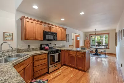2354 NW Summerhill Drive, Bend, OR 97703 - Photo 9