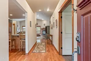2354 NW Summerhill Dr, Bend, OR 97703 - Photo 3