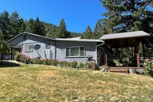 2640 Birdseye Creek Rd, Gold Hill, OR 97525 - Photo 3