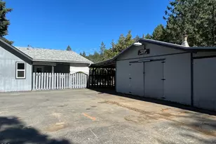 2640 Birdseye Creek Rd, Gold Hill, OR 97525 - Photo 17
