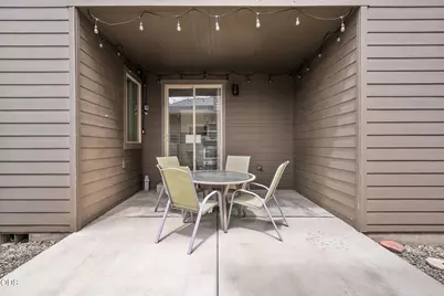 61066 SE Sydney Harbor Drive, Bend, OR 97702 - Photo 25