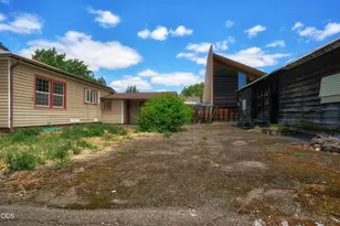 11 S Platt Ave, Eagle Point, OR 97524 - Photo 33